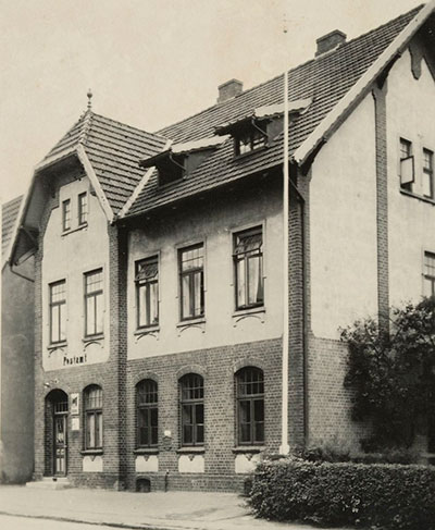 Postamt, Bahnhofstr. 27, um 1934